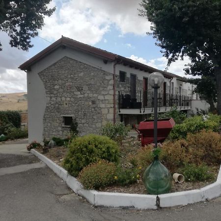 מונטנרו די ביזאצ’ה B&B Pozzo Innamorato מראה חיצוני תמונה