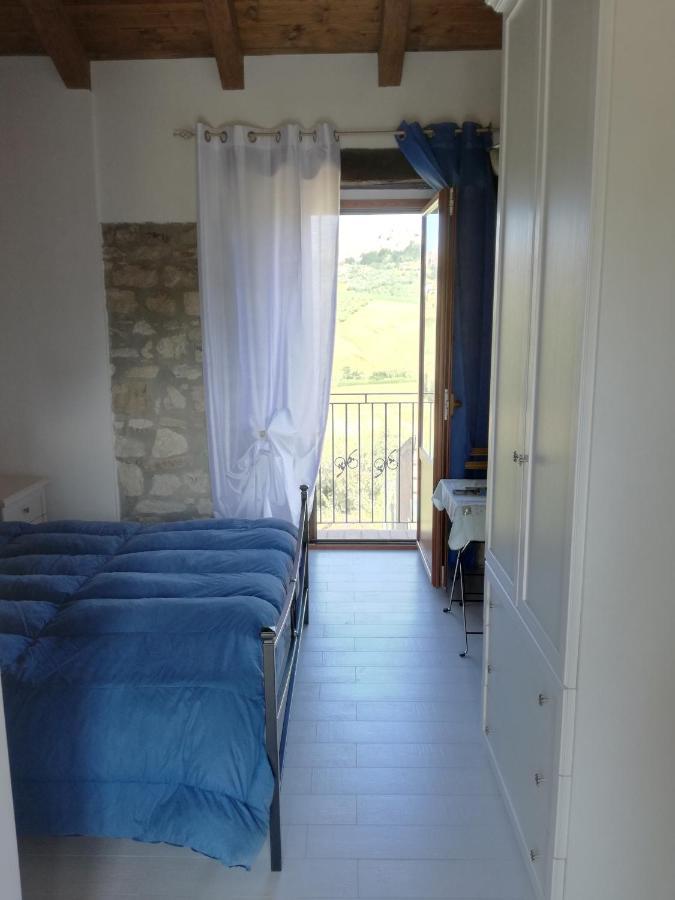 מונטנרו די ביזאצ’ה B&B Pozzo Innamorato מראה חיצוני תמונה